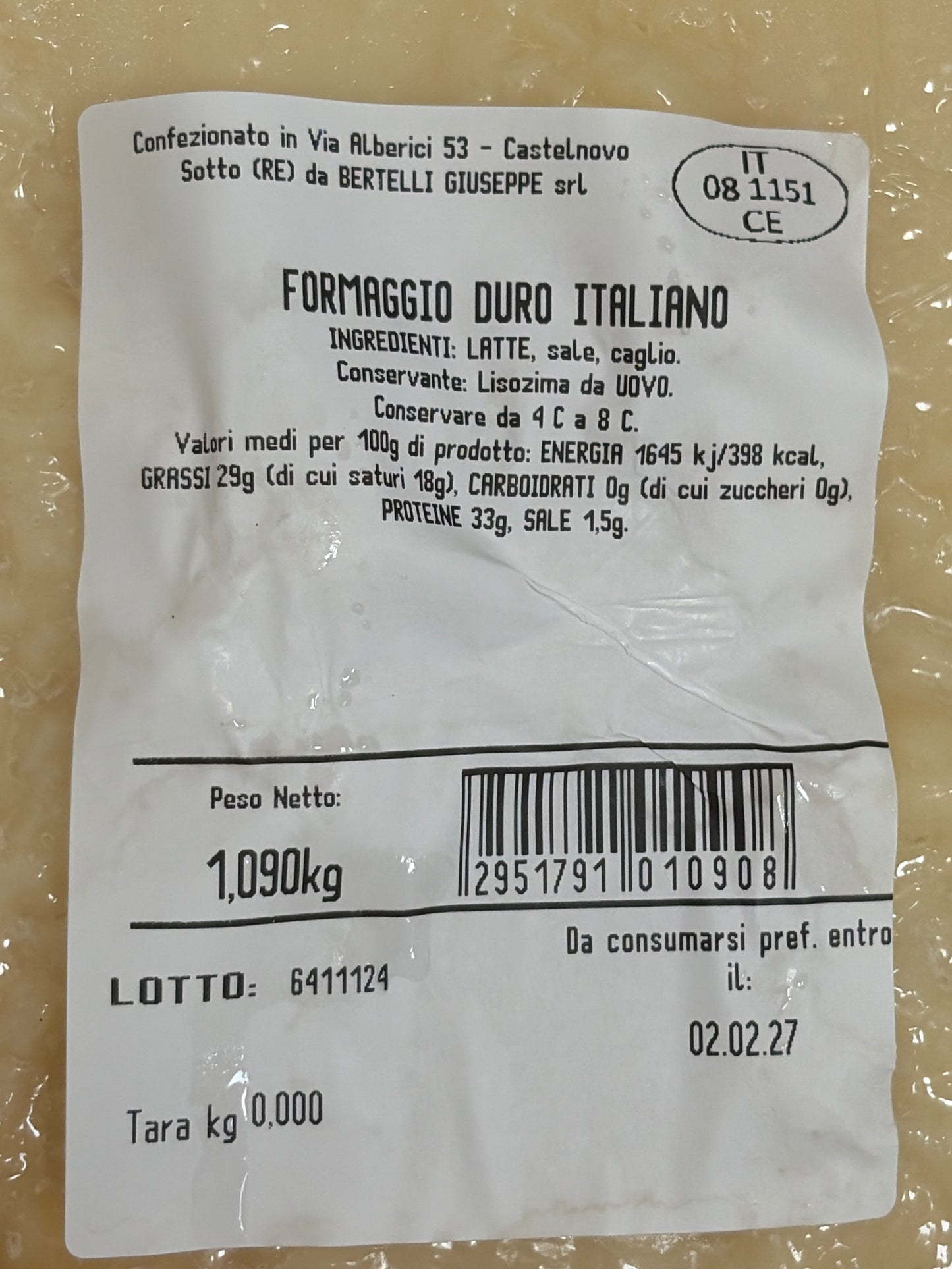 Formaggio duro Italiano trancio da 1 kg