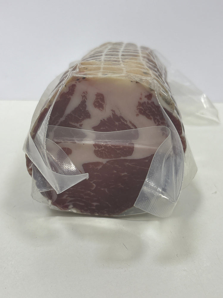 salumi di maiale e di bufala